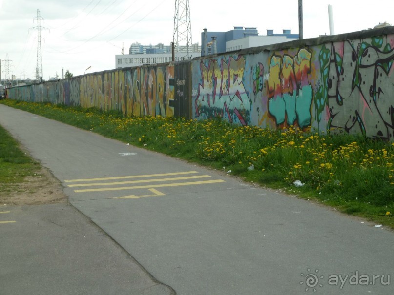 Петербургский стрит-арт. На улицах, во дворах и в музее.