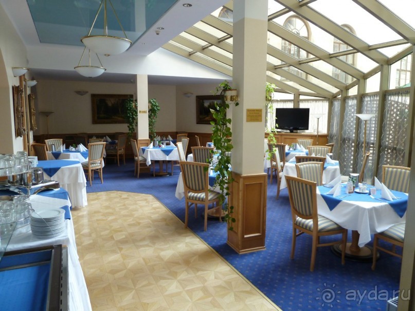 Отель Seven days в Праге - достойно внимания.