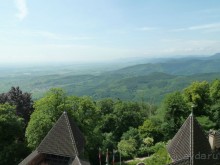 Эльзаские окрестности.Один город и один замок. Селеста и Верхний Кенигсбург.