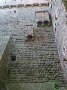 Эльзаские окрестности.Один город и один замок. Селеста и Верхний Кенигсбург.