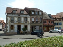 Эльзаские окрестности.Один город и один замок. Селеста и Верхний Кенигсбург.