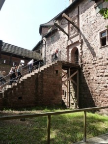 Эльзаские окрестности.Один город и один замок. Селеста и Верхний Кенигсбург.