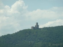 Эльзаские окрестности.Один город и один замок. Селеста и Верхний Кенигсбург.