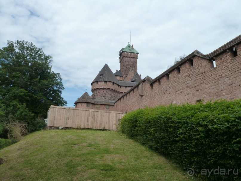 Эльзаские окрестности.Один город и один замок. Селеста и Верхний Кенигсбург.