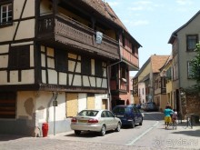 Эльзаские окрестности.Один город и один замок. Селеста и Верхний Кенигсбург.