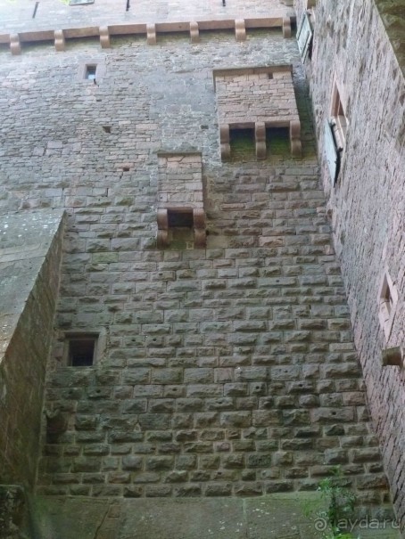 Эльзаские окрестности.Один город и один замок. Селеста и Верхний Кенигсбург. Эльзаские окрестности.Один город и один замок. Селеста и Верхний Кенигсбург.