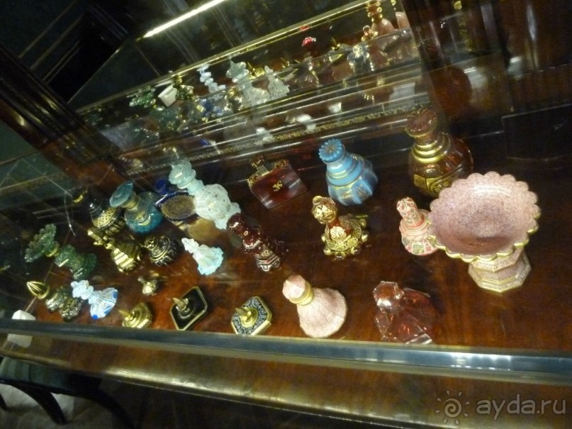 Шереметевский дворец и Музей музыкальных инструментов в Санкт-Петербурге.