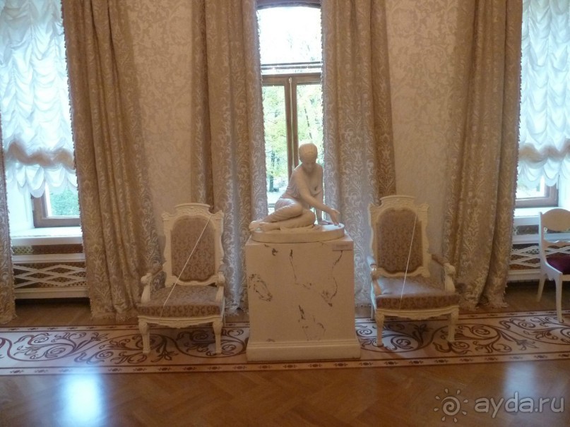 Шереметевский дворец и Музей музыкальных инструментов в Санкт-Петербурге.