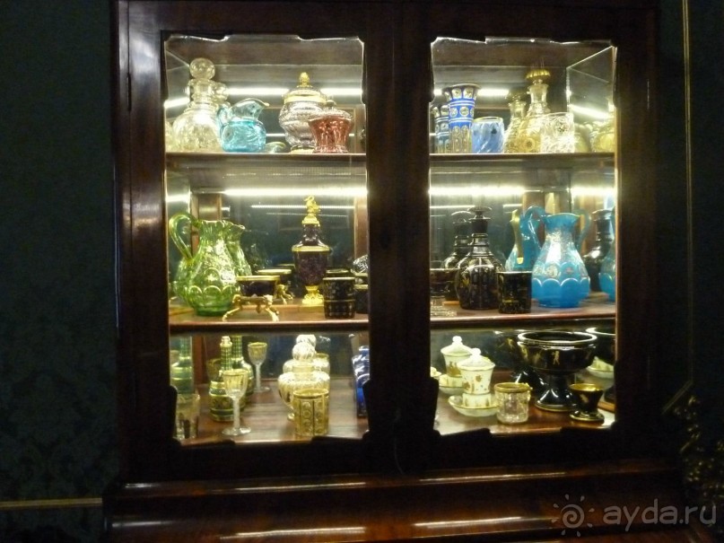 Шереметевский дворец и Музей музыкальных инструментов в Санкт-Петербурге.