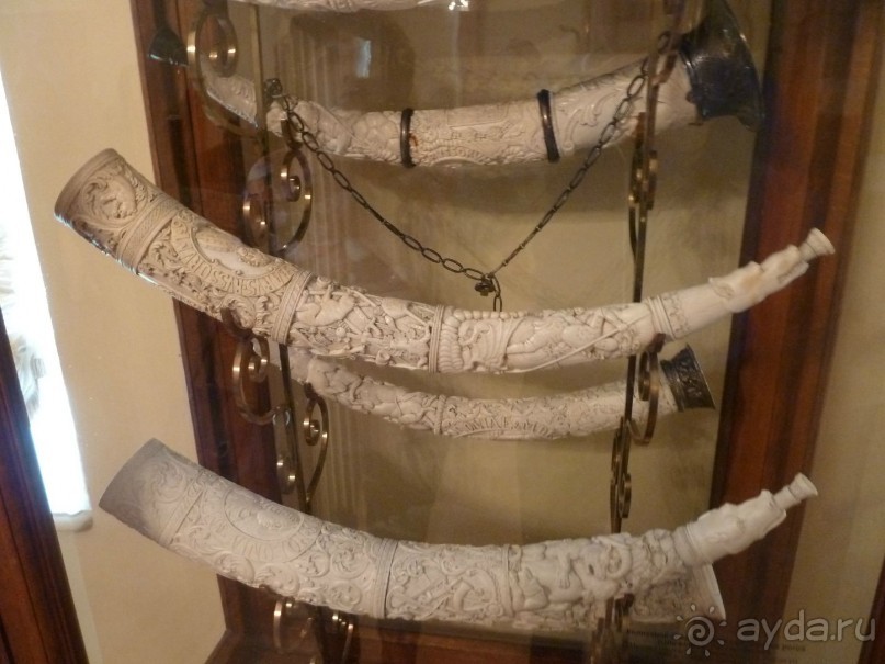 Шереметевский дворец и Музей музыкальных инструментов в Санкт-Петербурге.