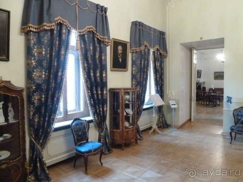 Шереметевский дворец и Музей музыкальных инструментов в Санкт-Петербурге.