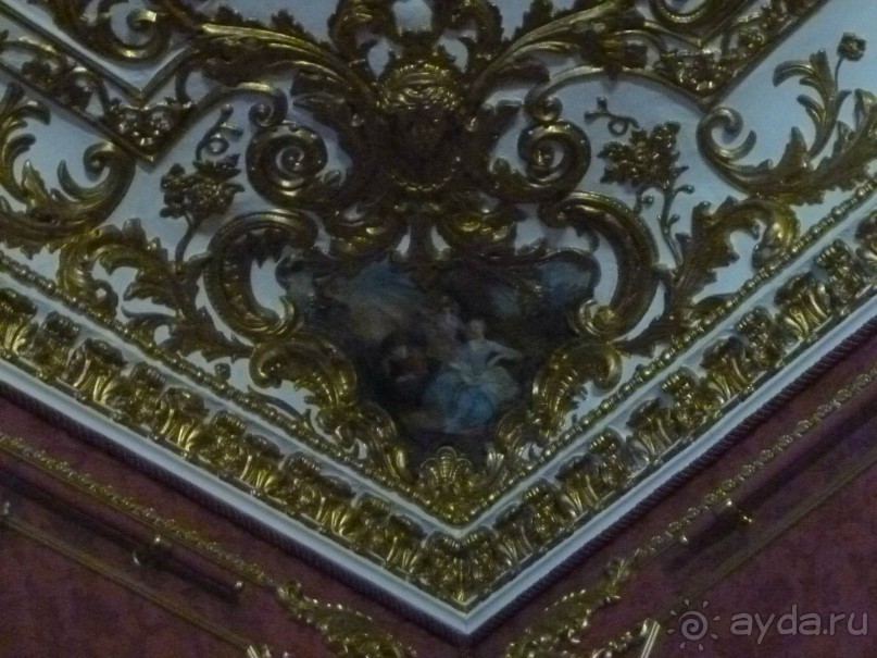 Шереметевский дворец и Музей музыкальных инструментов в Санкт-Петербурге.