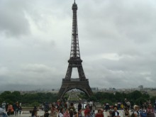 В Париж с рабочим визитом.