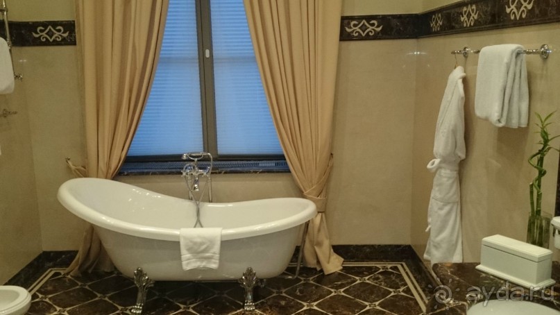 Лучший отель Санкт-Петербурга " Официальная гостиница Государственного Эрмитажа" - вполне доступен