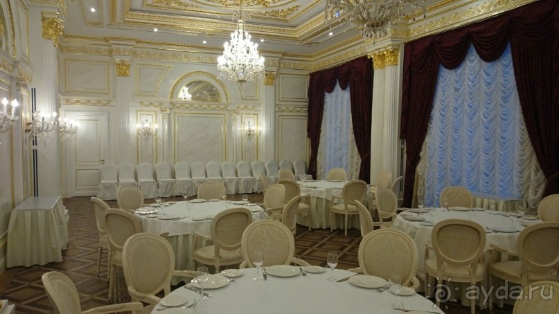 Лучший отель Санкт-Петербурга " Официальная гостиница Государственного Эрмитажа" - вполне доступен