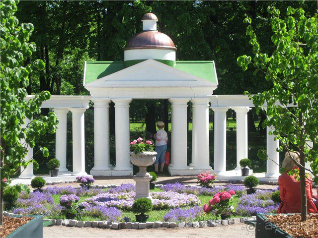 Императорские сады России в Санкт-Петербурге. Цветочная столица.