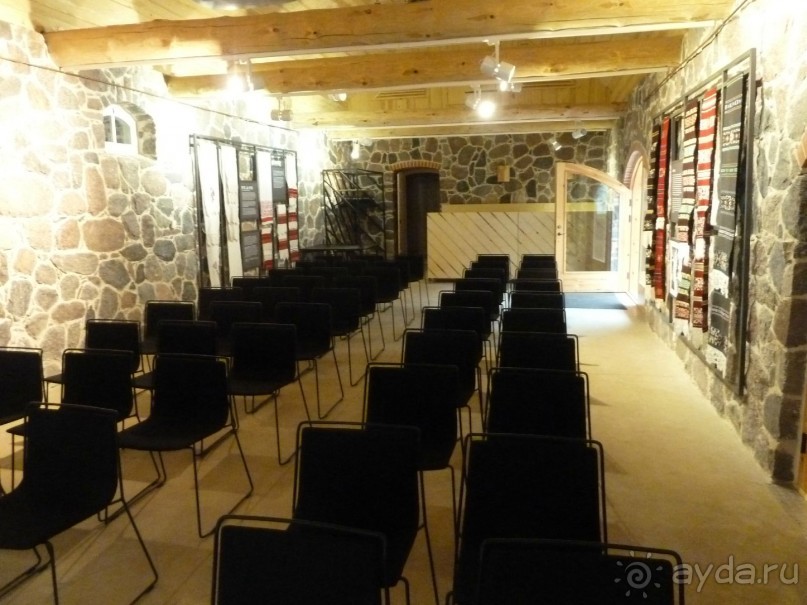 Прогулки по Старому/Новому Таллину и окрестностям.