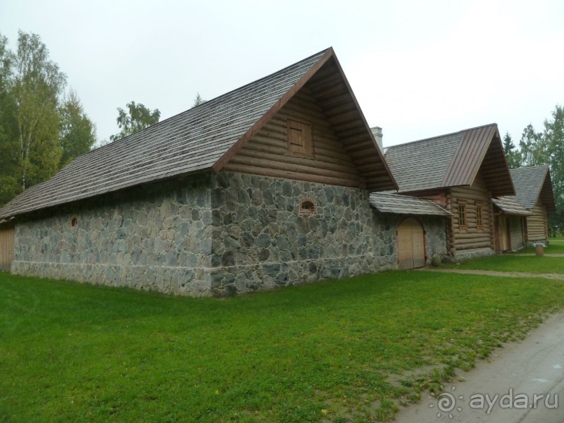 Прогулки по Старому/Новому Таллину и окрестностям.