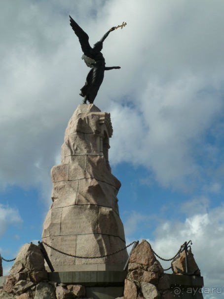 Прогулки по Старому/Новому Таллину и окрестностям.