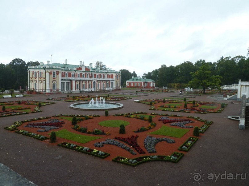 Прогулки по Старому/Новому Таллину и окрестностям.