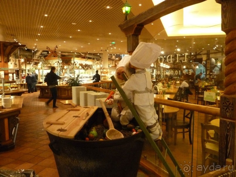 Прогулки по Старому/Новому Таллину и окрестностям.