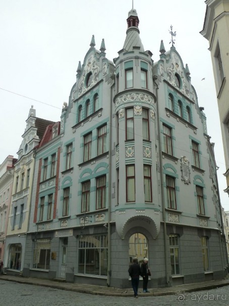 Прогулки по Старому/Новому Таллину и окрестностям.