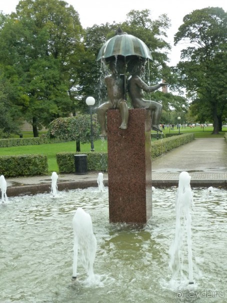 Прогулки по Старому/Новому Таллину и окрестностям.