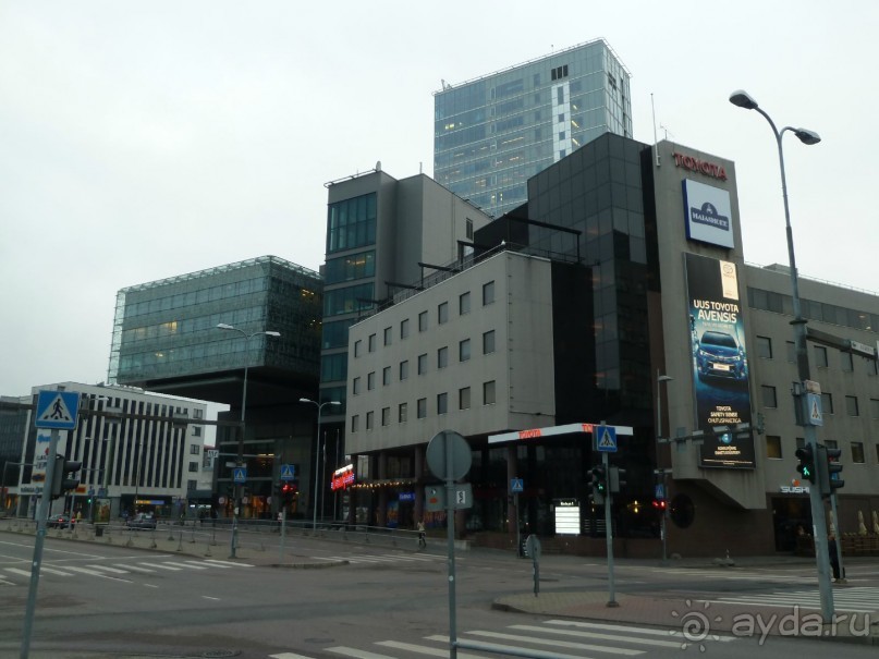 Прогулки по Старому/Новому Таллину и окрестностям.