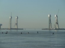 Крестовский остров в Санкт-Петербурге - отличное место для отдыха и прогулок круглый год.