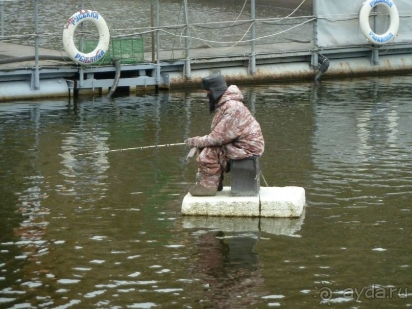 Крестовский остров в Санкт-Петербурге - отличное место для отдыха и прогулок круглый год.