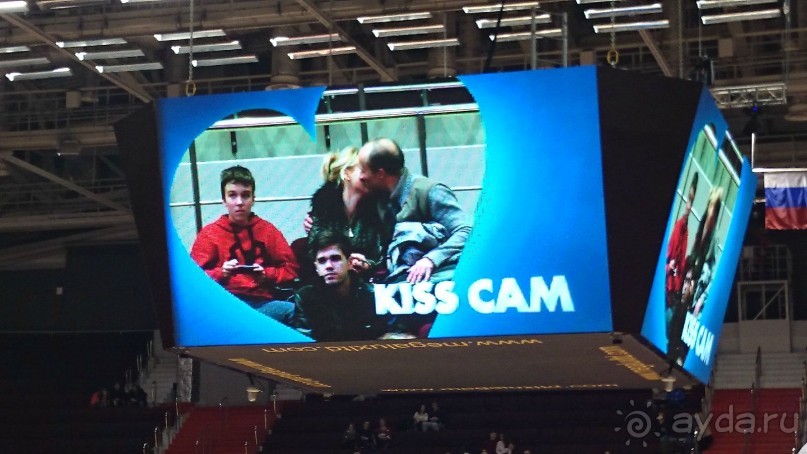 Крестовский остров в Санкт-Петербурге - отличное место для отдыха и прогулок круглый год.