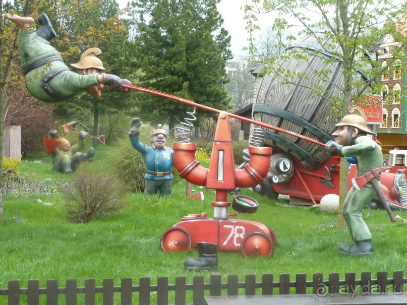 Крестовский остров в Санкт-Петербурге - отличное место для отдыха и прогулок круглый год.