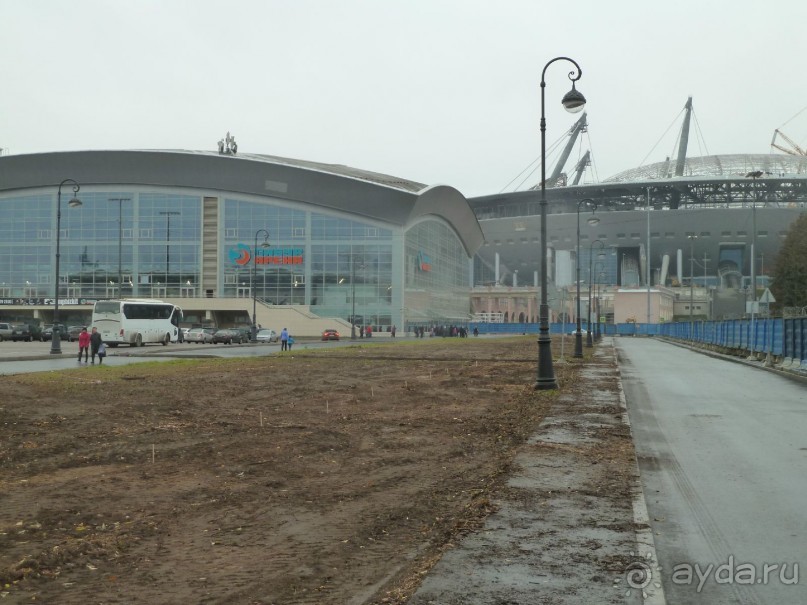 Крестовский остров в Санкт-Петербурге - отличное место для отдыха и прогулок круглый год.