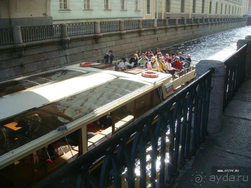 Развод мостов в Санкт-Петербурге. Главный туристический аттракцион.