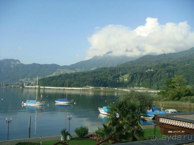 Отель на озере в Швейцарии - буржуйский отдых.