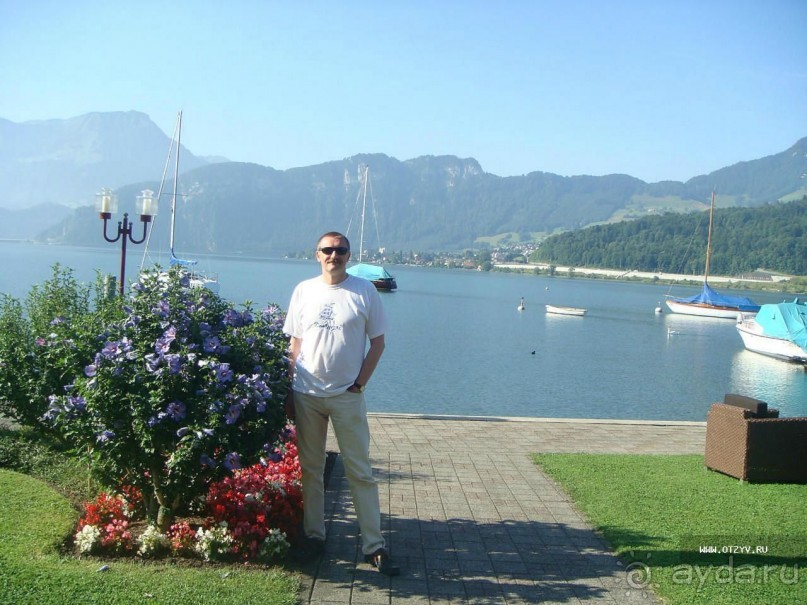 Отель на озере в Швейцарии - буржуйский отдых.