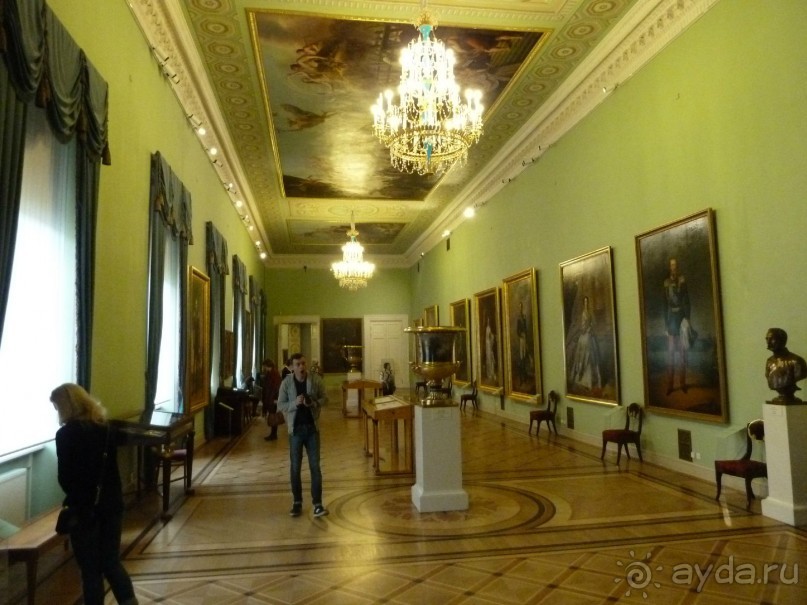 Непафосные дворцы Санкт-Петербурга.  Михайловский замок и Строгановский дворец.