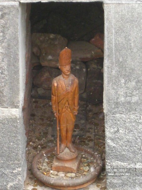 Непафосные дворцы Санкт-Петербурга.  Михайловский замок и Строгановский дворец.