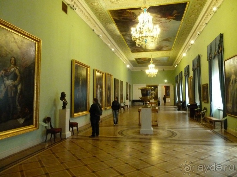 Непафосные дворцы Санкт-Петербурга.  Михайловский замок и Строгановский дворец.