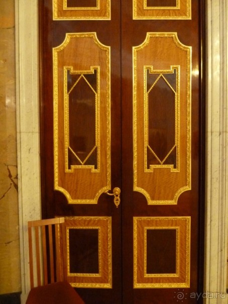 Непафосные дворцы Санкт-Петербурга.  Михайловский замок и Строгановский дворец.