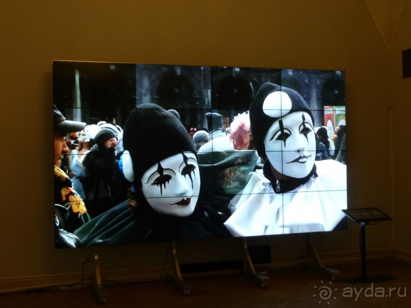 Непафосные дворцы Санкт-Петербурга.  Михайловский замок и Строгановский дворец.