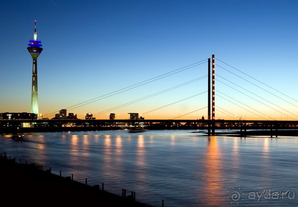 Дюссельдорфские витражи. Как правильно пить пиво.