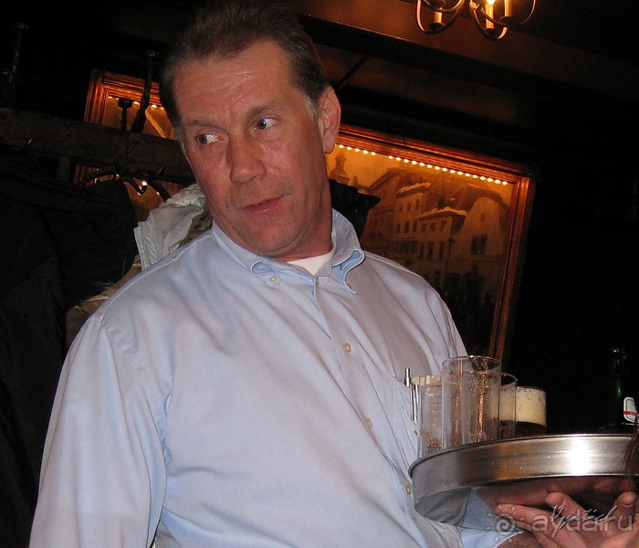 Дюссельдорфские витражи. Как правильно пить пиво.