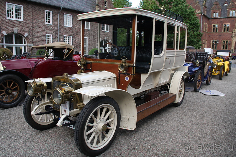 Замок (гостиница) Крикенбек и озёра