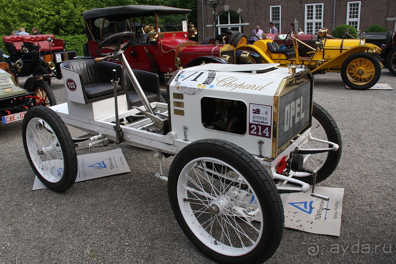 Замок (гостиница) Крикенбек и озёра