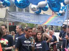 KЁЛЬНСКАЯ МОЗАИКА / Гей-парад в Кельне, или "Шестое время года"