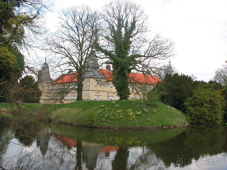 Westerwinkel - обычный водный дворец
