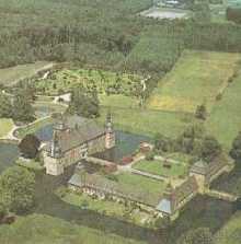 Водный замок ЛЕМБЕК или пару слов о немецкой экономии.