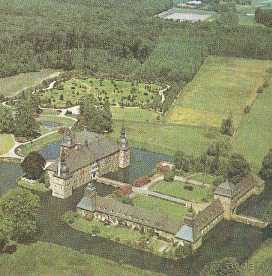 Водный замок ЛЕМБЕК или пару слов о немецкой экономии.