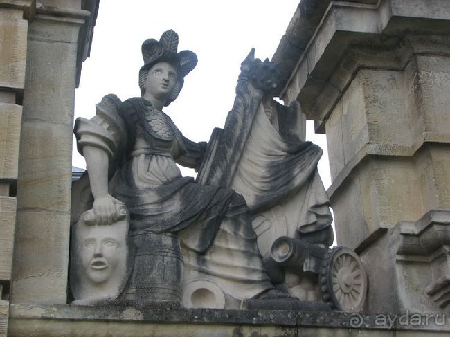 Водный замок ЛЕМБЕК или пару слов о немецкой экономии.